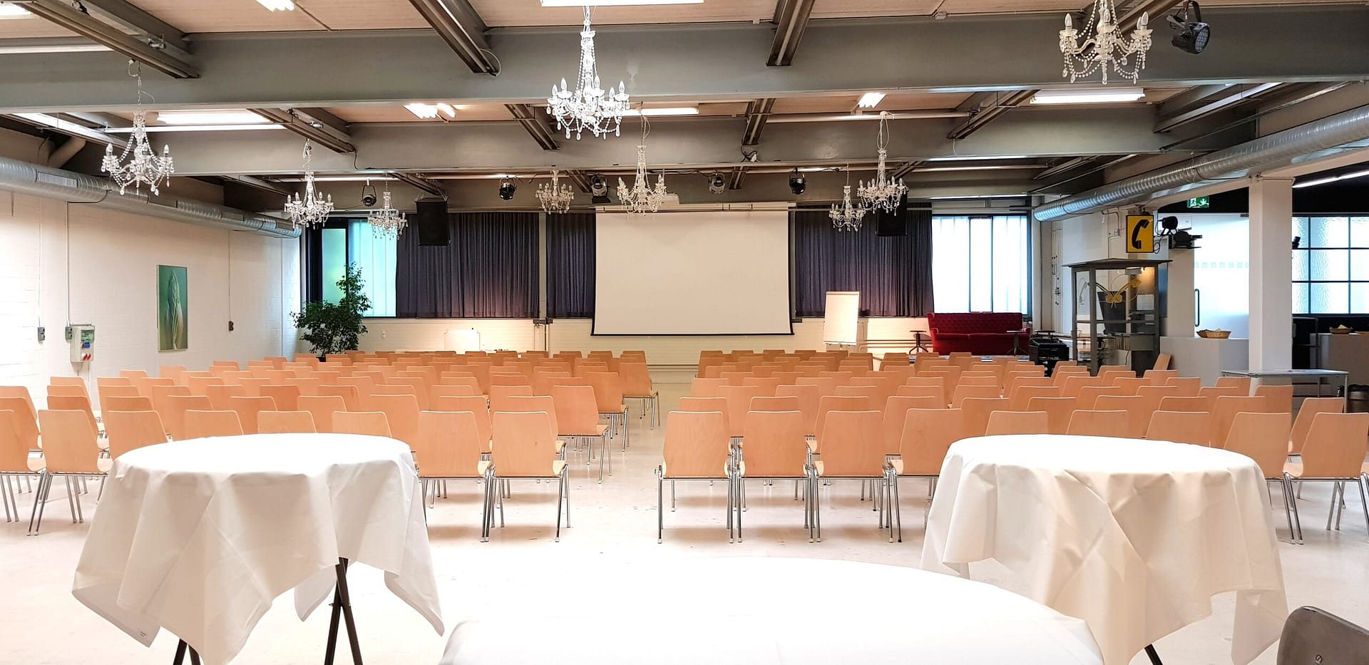 Halle 1 Plenar mit Stehlunch Halle 1 Plenar mit Stehlunch